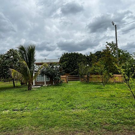 Maria'S Tiny Barn Guest House Homestead Exterior foto