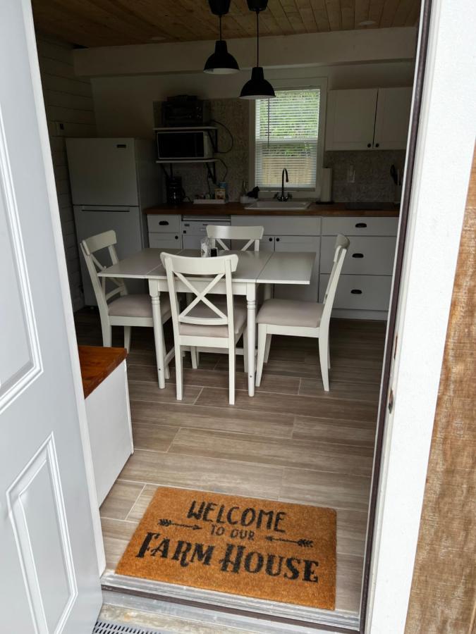 Maria'S Tiny Barn Guest House Homestead Exterior foto