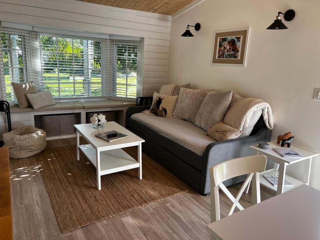 Maria'S Tiny Barn Guest House Homestead Exterior foto